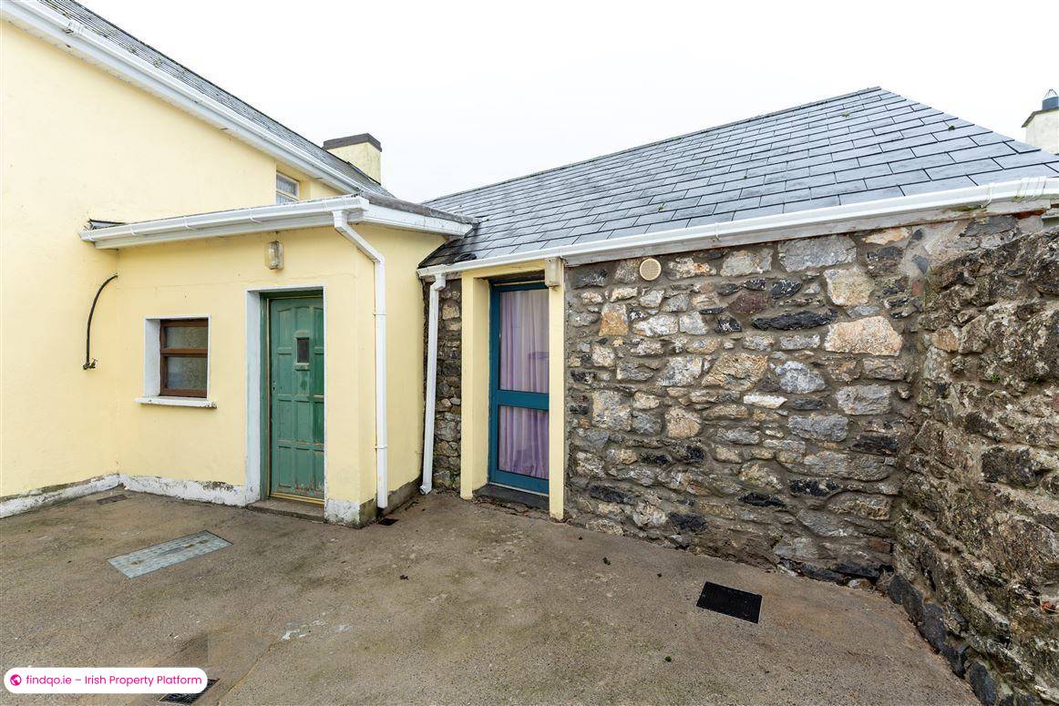 Semi-detached house for Sale in Knocklong, Limerick
