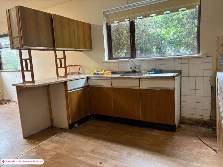 Detached house for Sale in Dundalk, Louth