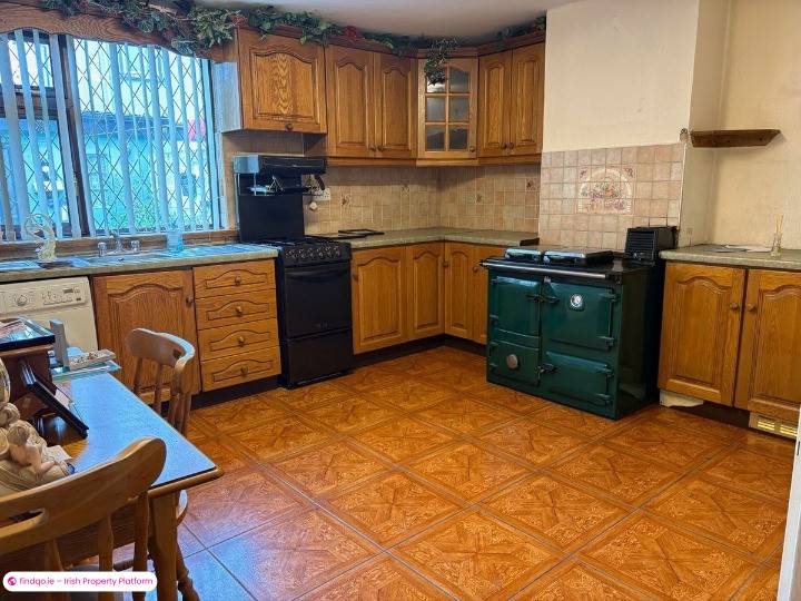 End of terrace house for Sale in Dundalk, Louth