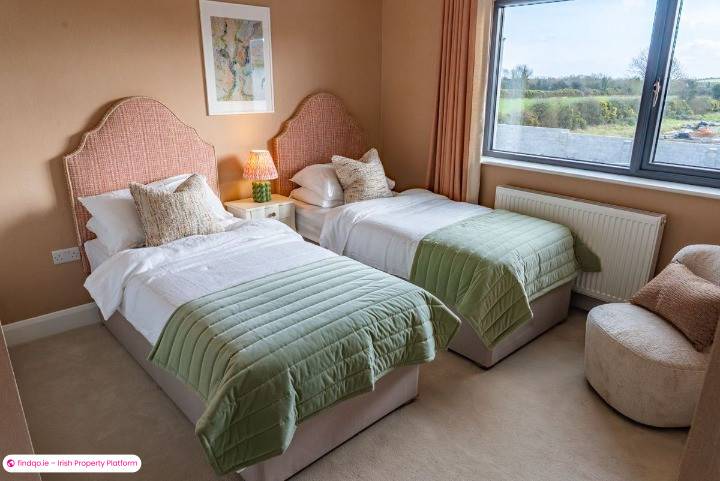 Semi-detached house for Sale in Mountrath, Laois