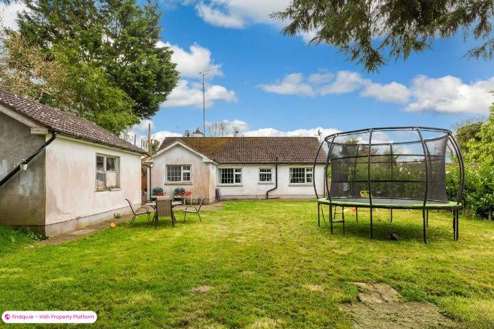 Bungalow for Sale in Kilmessan, Meath