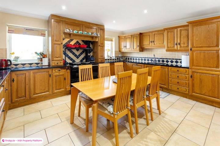 Detached house for Sale in Kildalkey, Meath