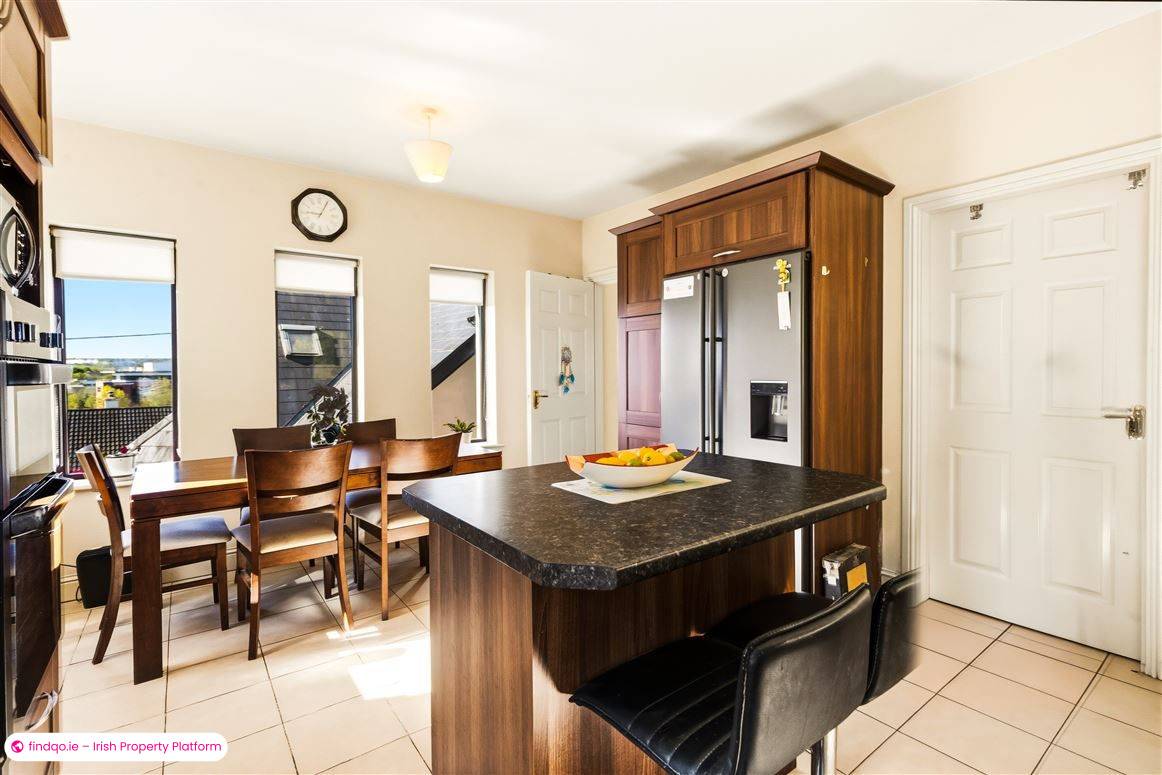 Detached house for Sale in Glounthaune, Cork