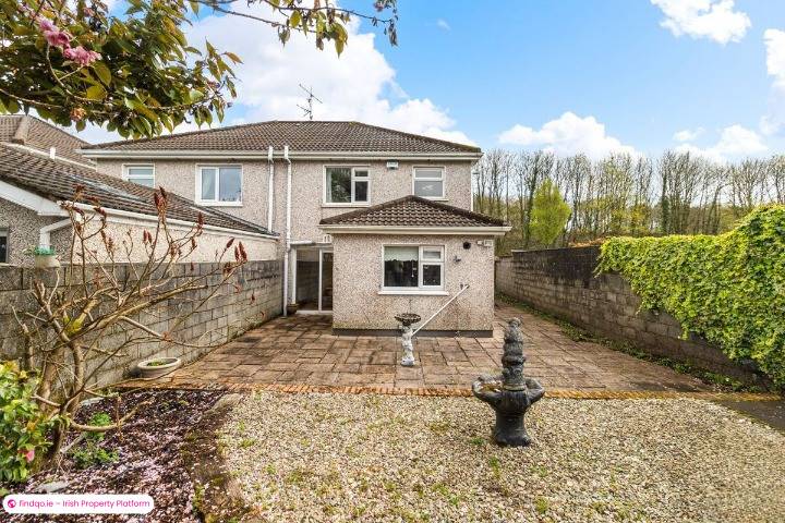 Semi-detached house for Sale in Glanmire, Cork