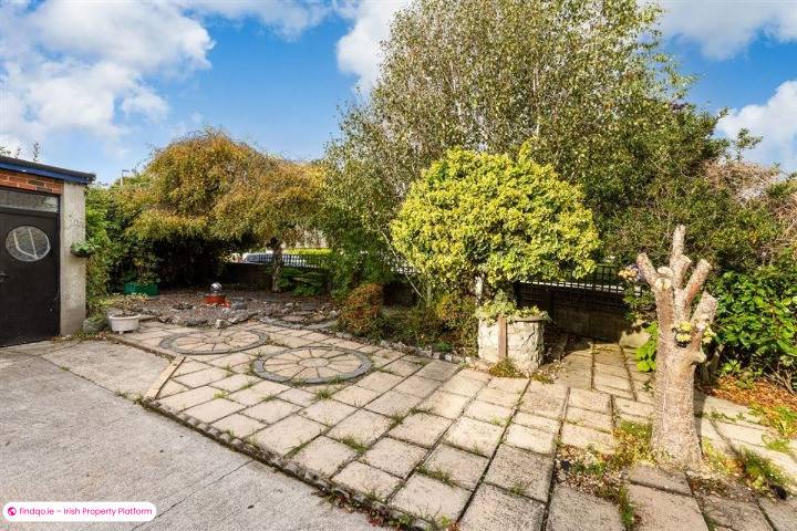 Semi-detached house for Sale in Malahide, Dublin (County)