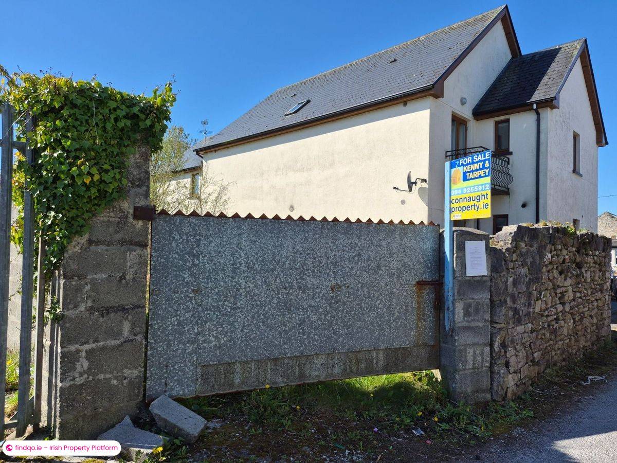 Site for Sale in Charlestown, Mayo