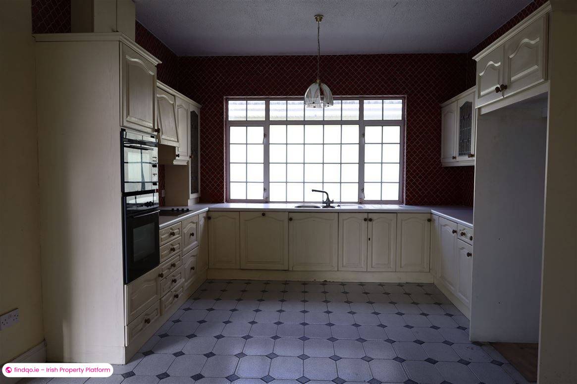 Bungalow for Sale in Sutton, Dublin (County)