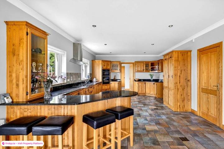 Detached house for Sale in Oranmore, Galway