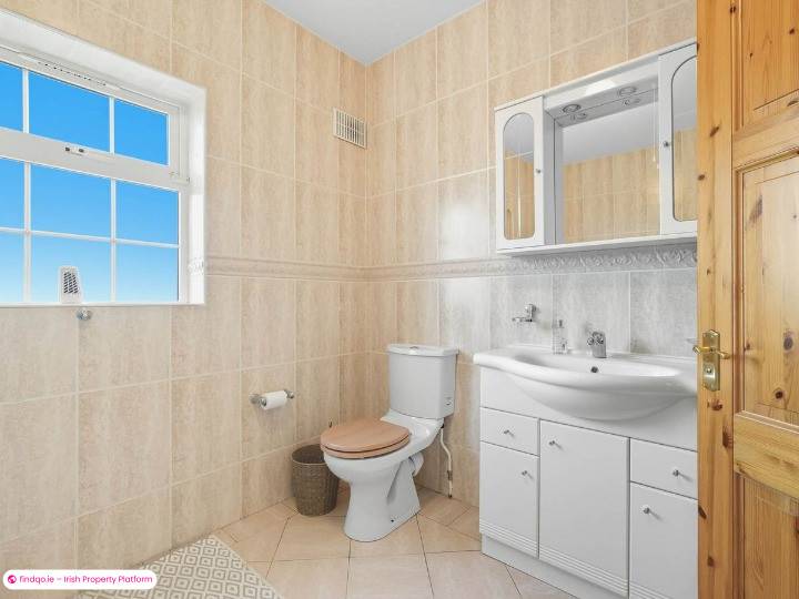 Detached house for Sale in Oranmore, Galway
