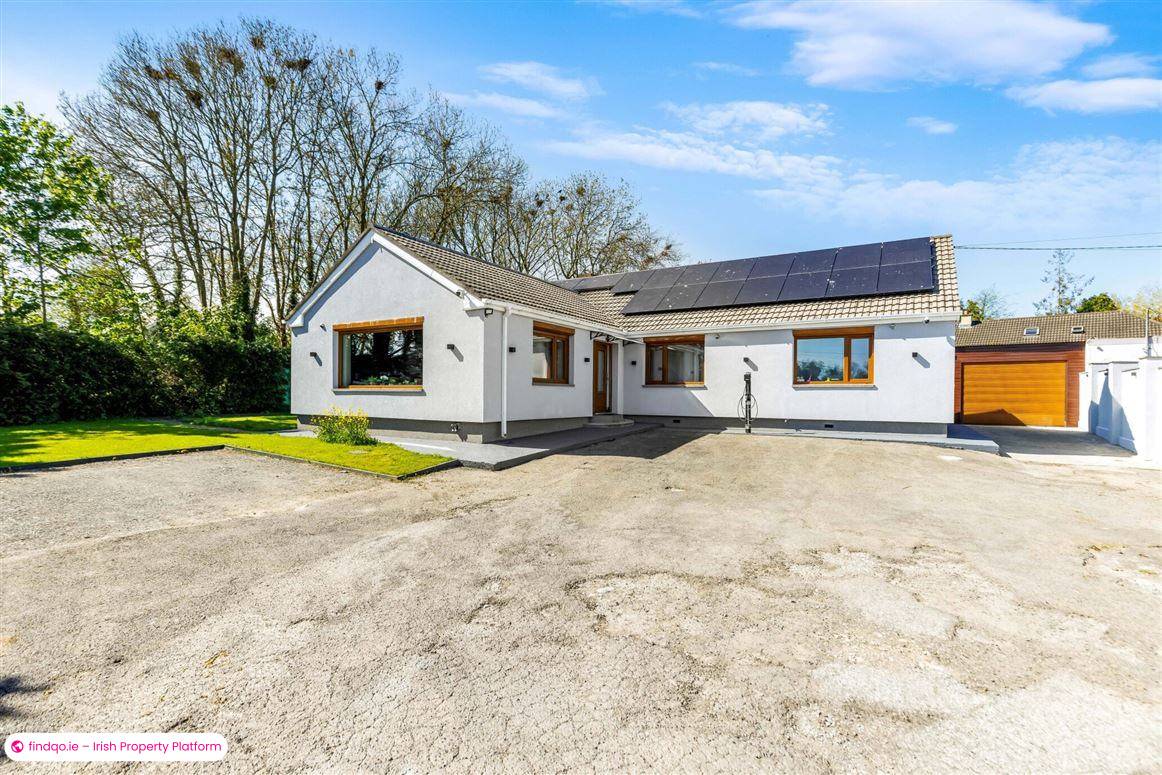 Bungalow for Sale in Tara, Meath