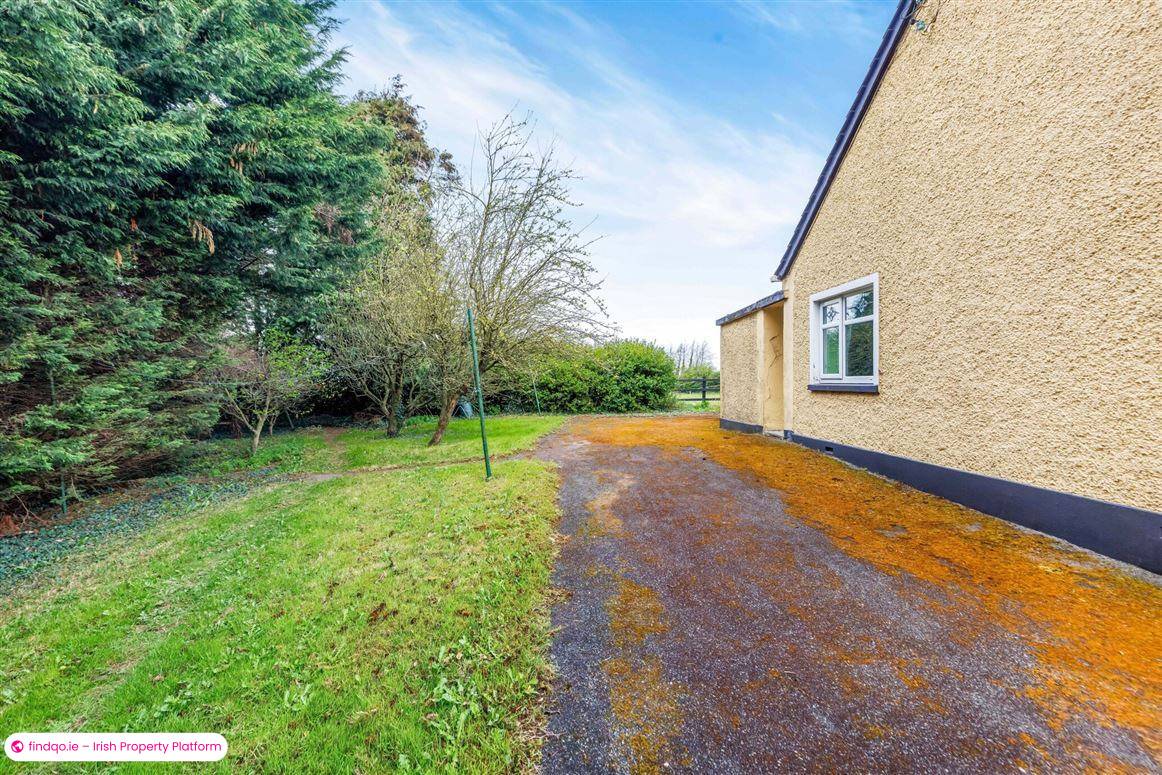 Bungalow for Sale in The Ward, Dublin 11