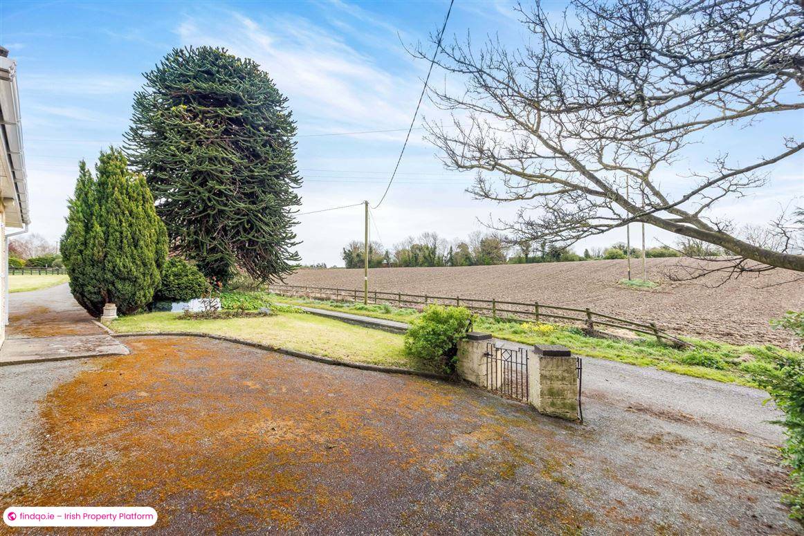 Bungalow for Sale in The Ward, Dublin 11