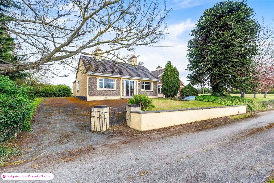 Bungalow for Sale in The Ward, Dublin 11
