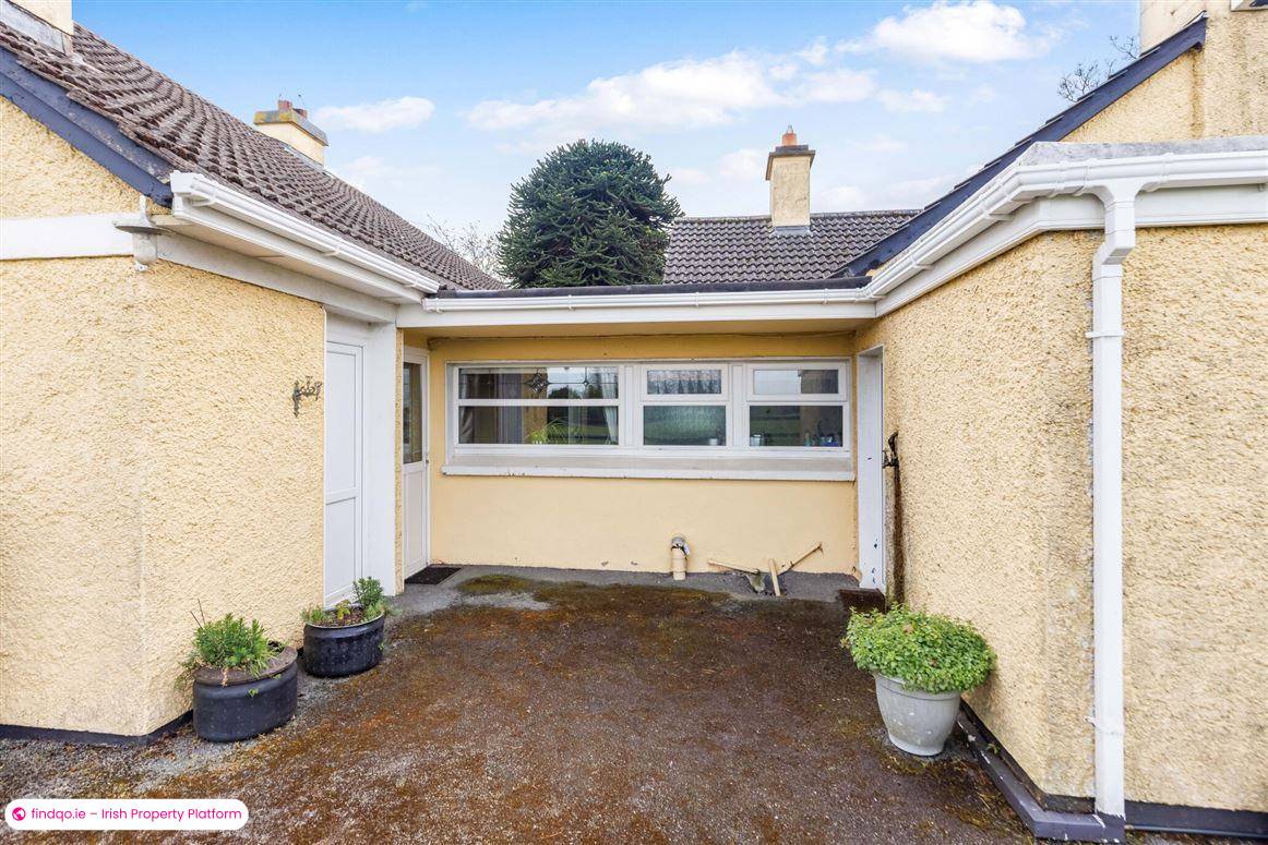 Bungalow for Sale in The Ward, Dublin 11