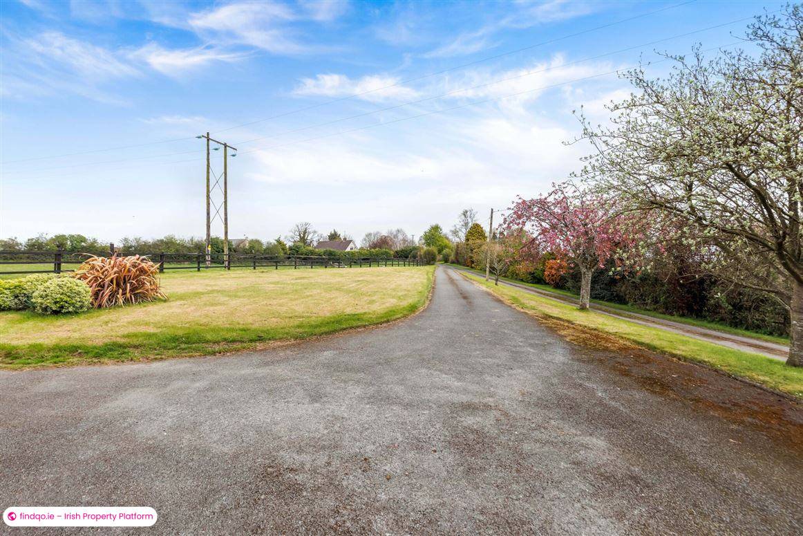 Bungalow for Sale in The Ward, Dublin 11