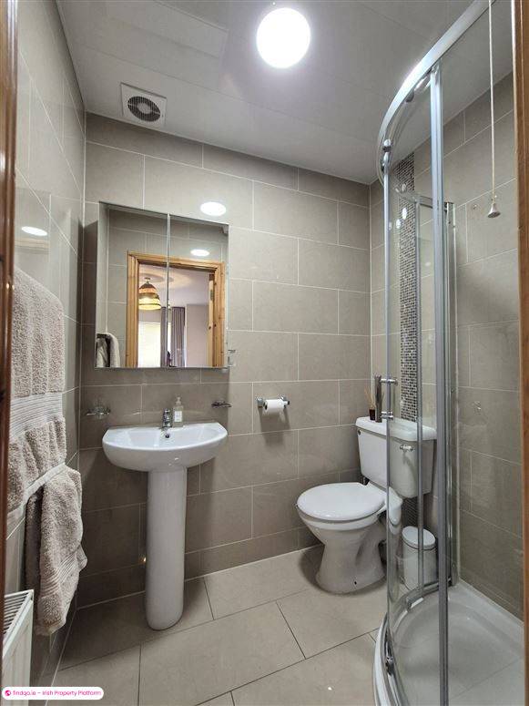 Semi-detached house for Sale in Kinnegad, Westmeath
