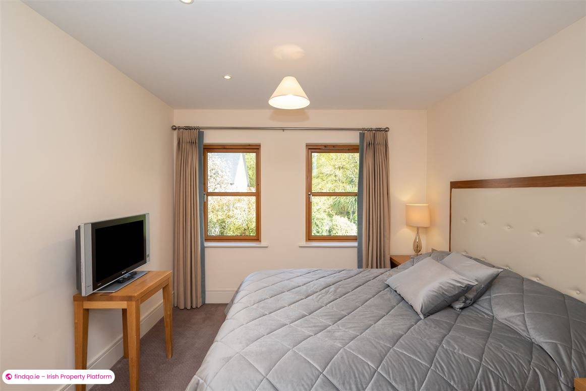 Terraced house for Sale in Fota, Cork