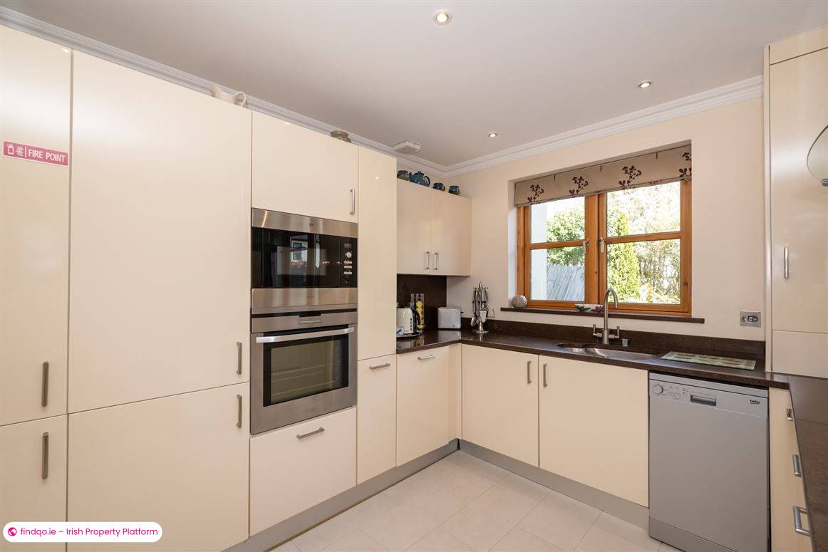 Terraced house for Sale in Fota, Cork
