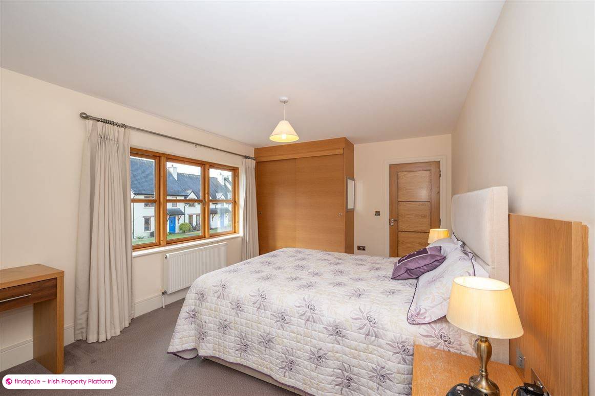 Terraced house for Sale in Fota, Cork