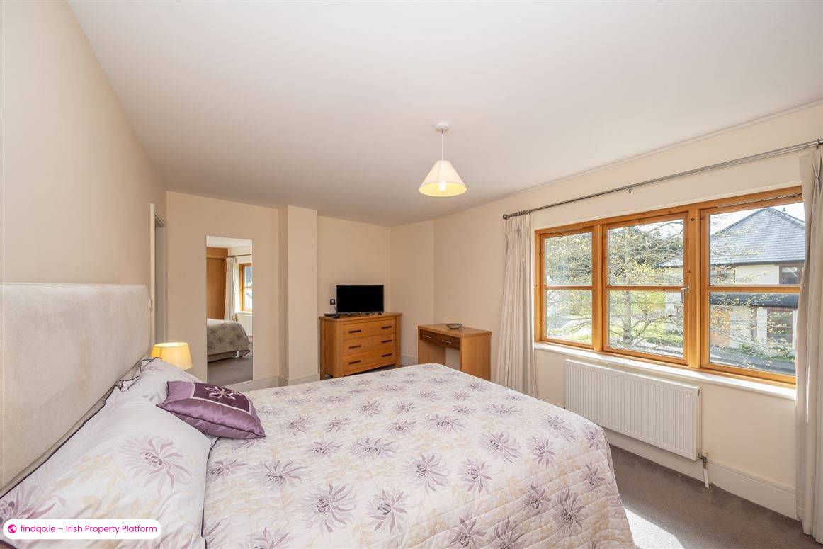 Terraced house for Sale in Fota, Cork