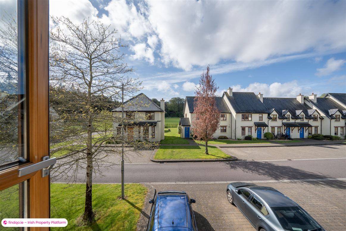Terraced house for Sale in Fota, Cork