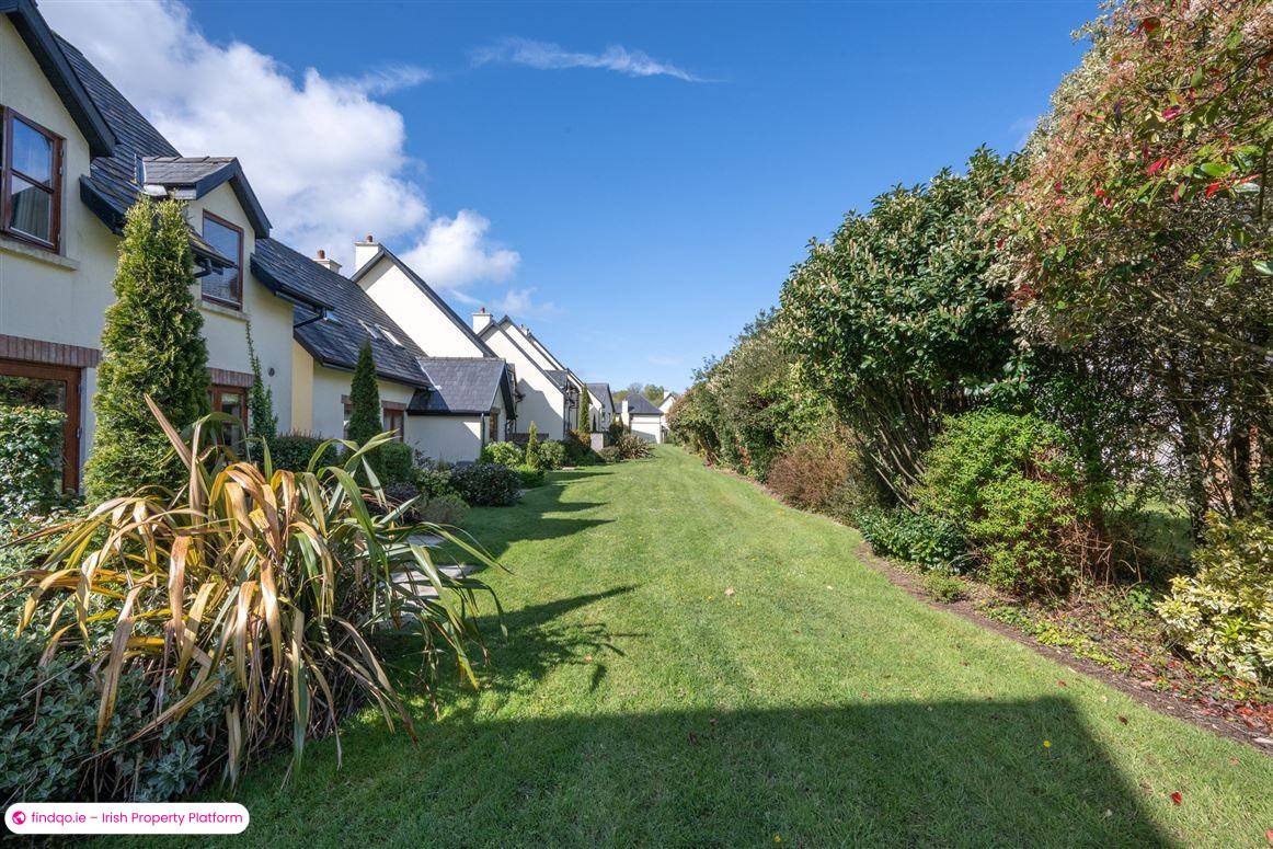 Terraced house for Sale in Fota, Cork