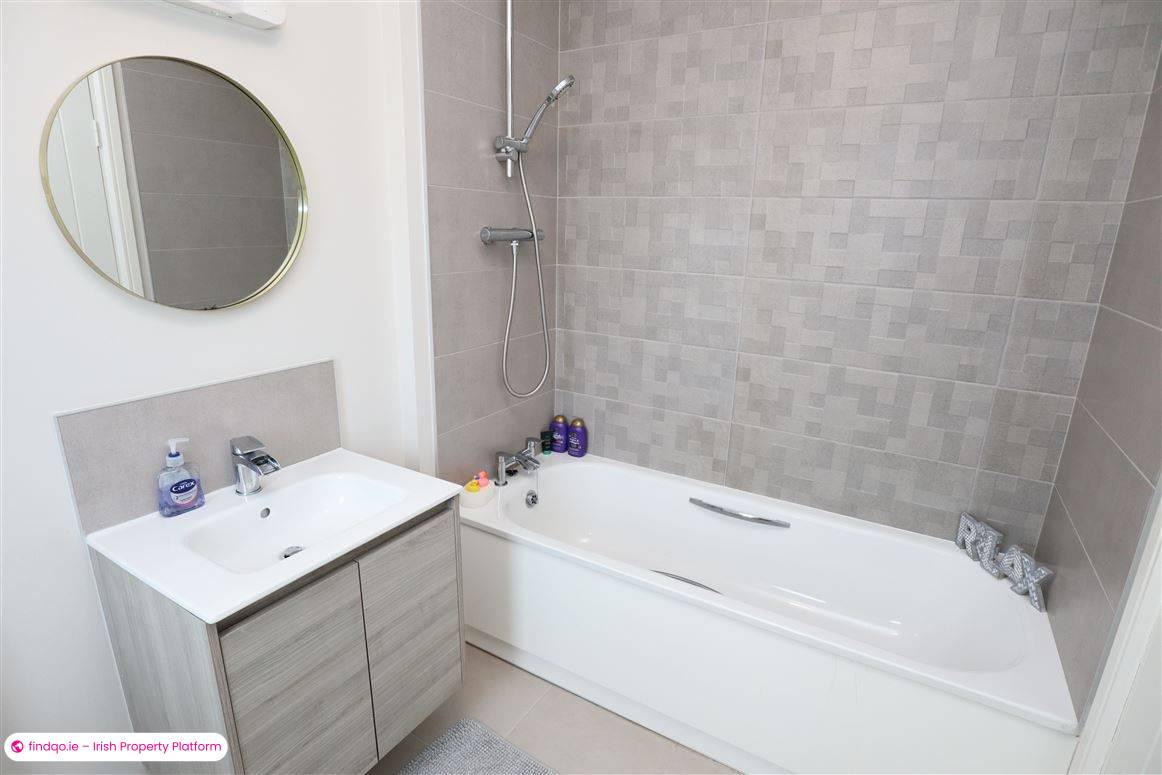 Semi-detached house for Sale in Bettystown, Meath