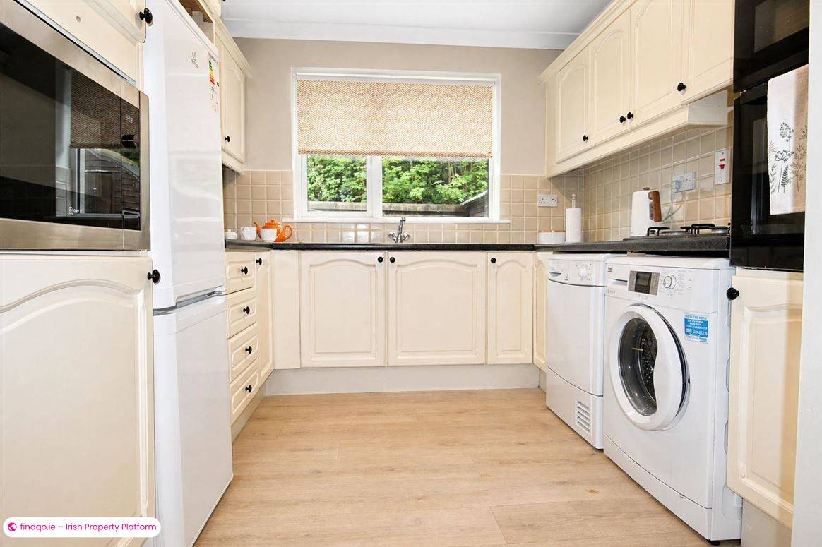 Semi-detached house for Sale in Carnew, Wicklow