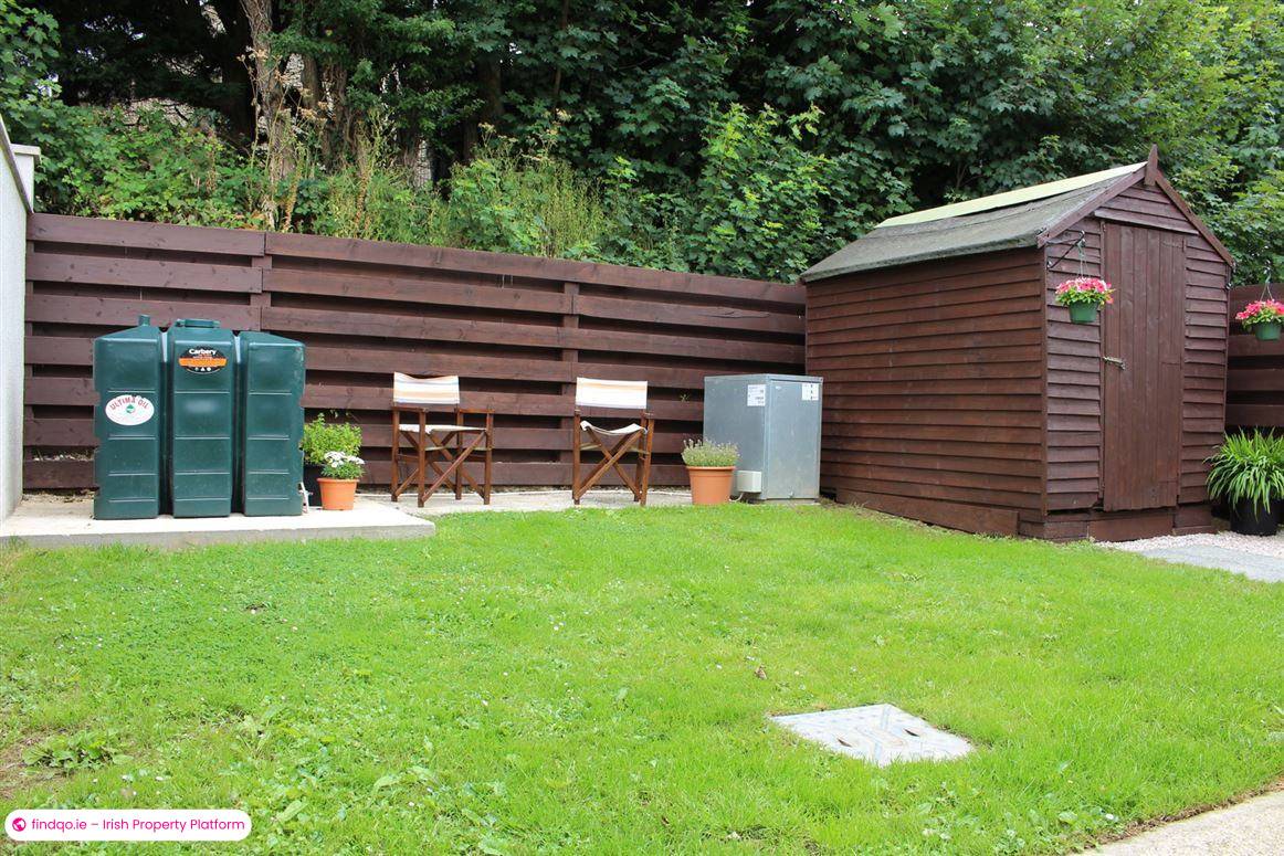 Semi-detached house for Sale in Carnew, Wicklow