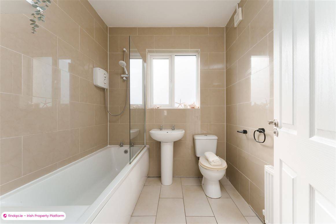 Semi-detached house for Sale in Clondalkin, Dublin 22