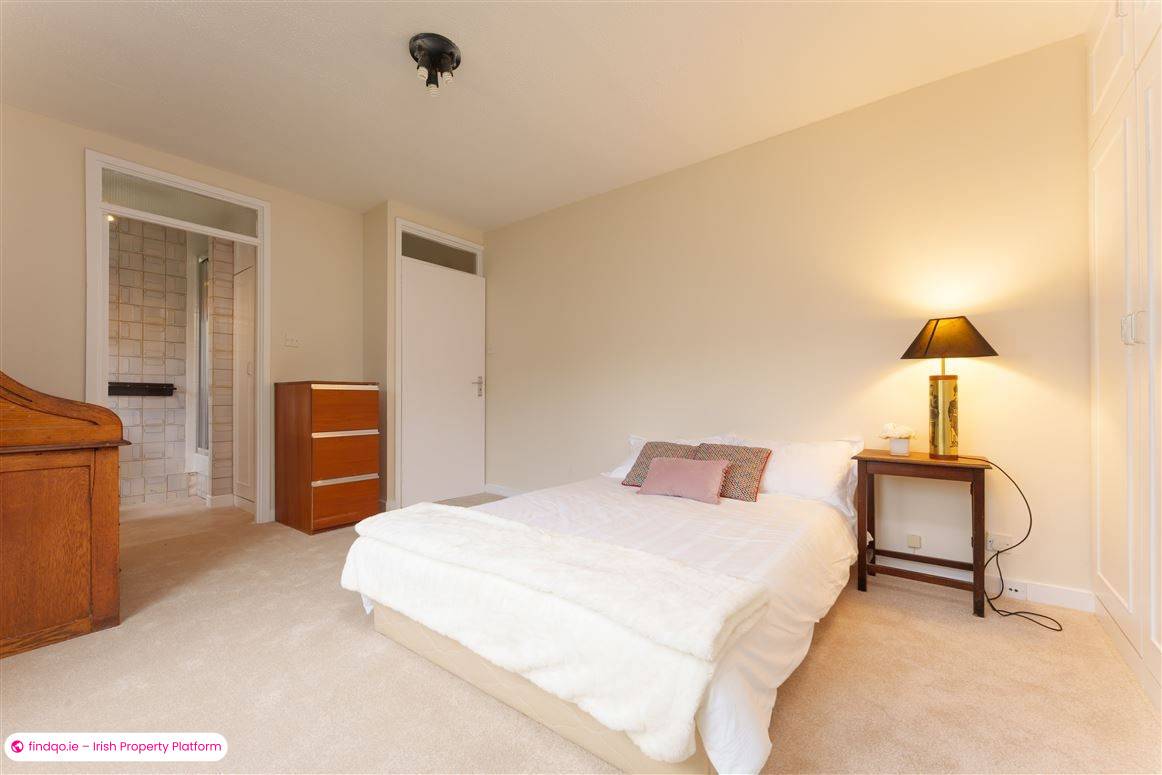 Apartment for Sale in Killiney, Dublin (County)