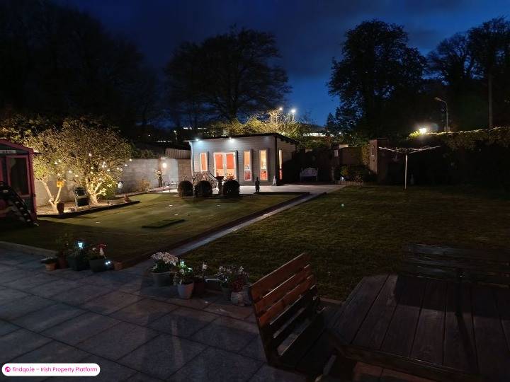 Detached house for Sale in Waterford City Centre, Waterford
