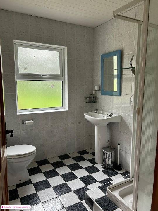 Detached house for Sale in Ballyhaunis, Mayo