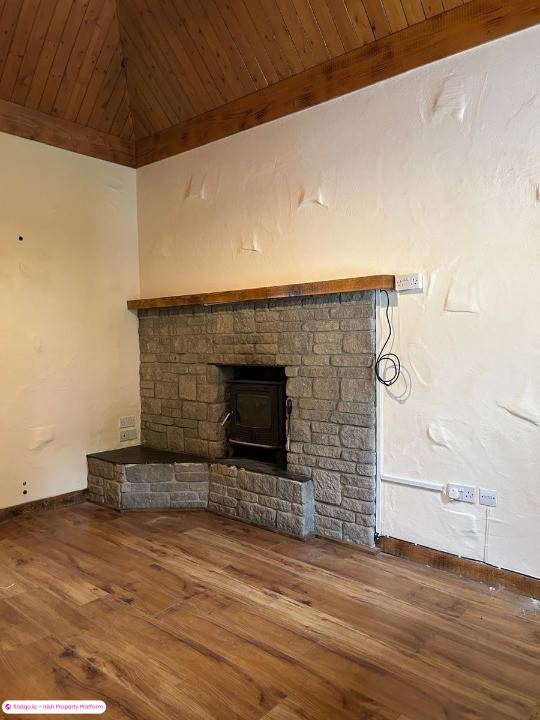 Detached house for Sale in Ballyhaunis, Mayo