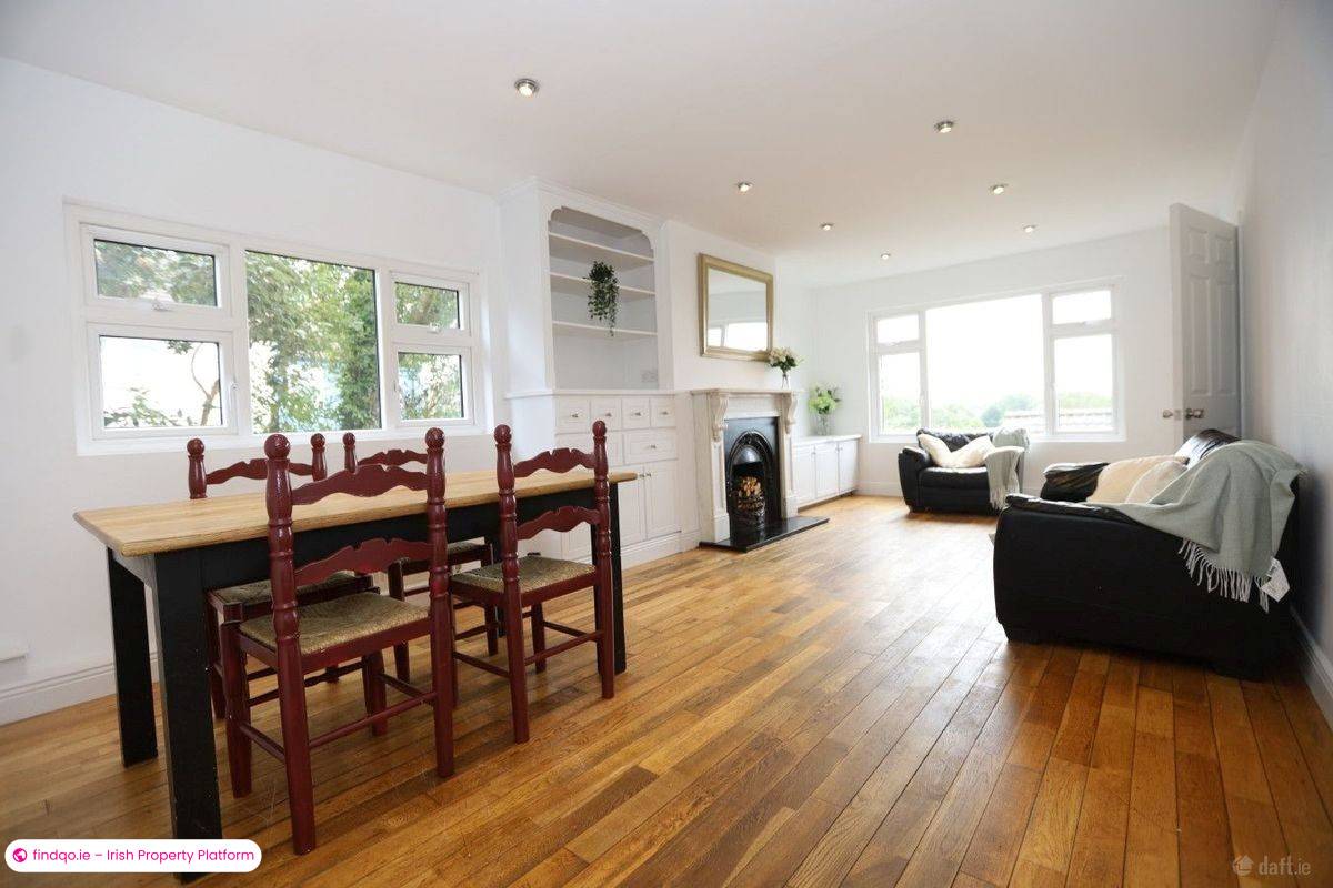 Detached house for Sale in Kinsale, Cork