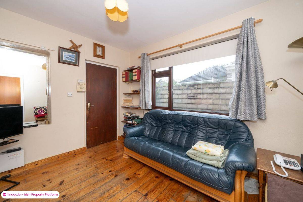 Detached house for Sale in The Lough, Cork