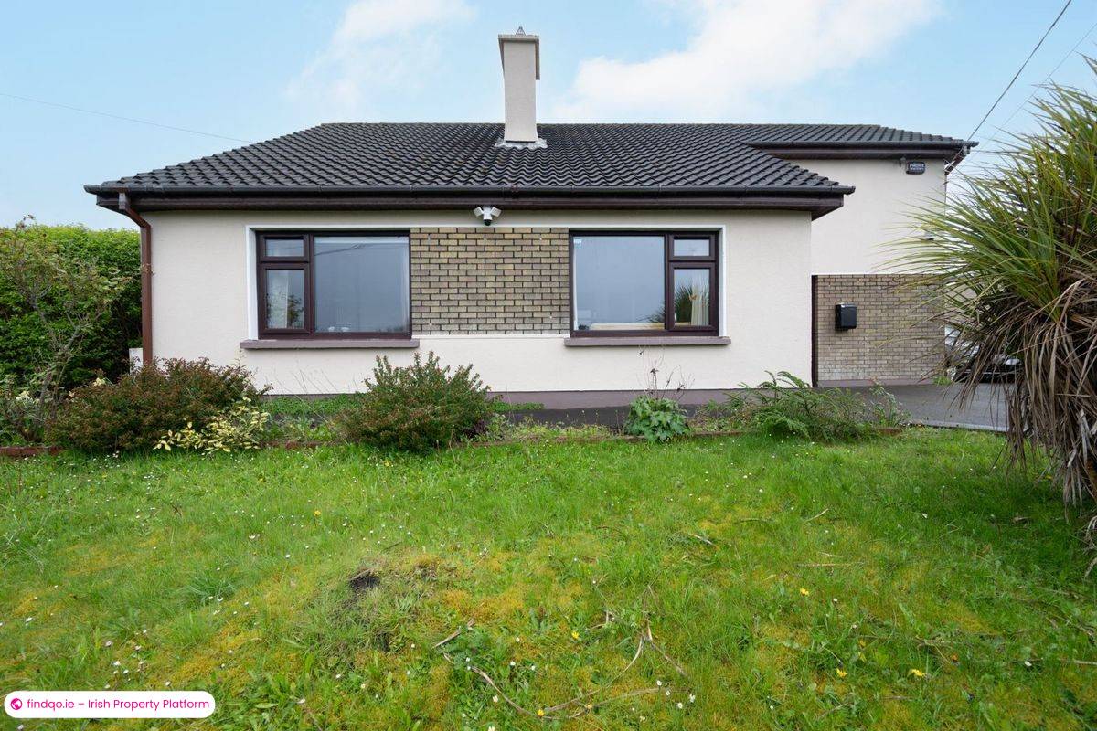 Detached house for Sale in The Lough, Cork