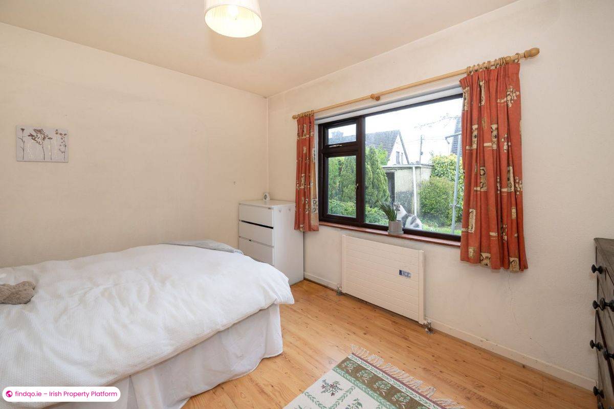 Detached house for Sale in The Lough, Cork