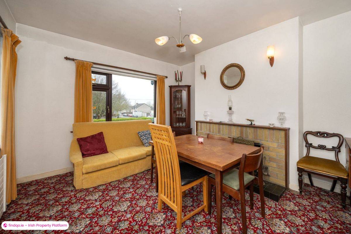 Detached house for Sale in The Lough, Cork