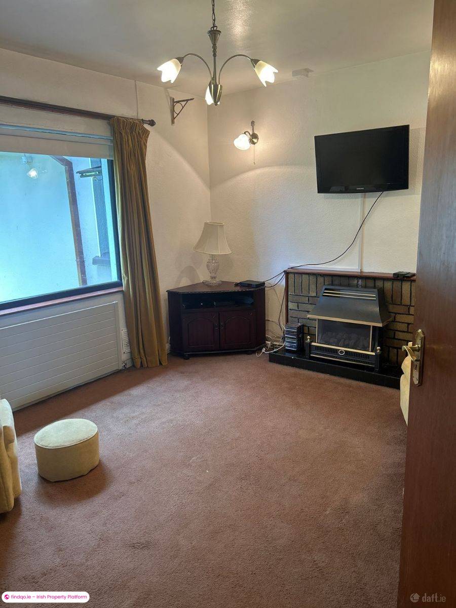 Detached house for Sale in The Lough, Cork