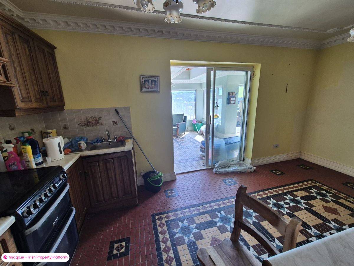 Detached house for Sale in Myrtleville, Cork