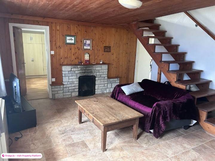 End of terrace house for Sale in Beara, Cork