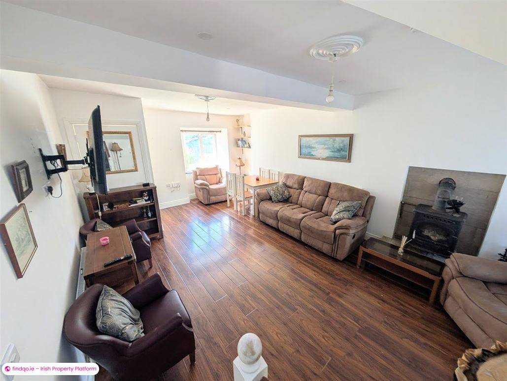 End of terrace house for Sale in Nenagh, Tipperary