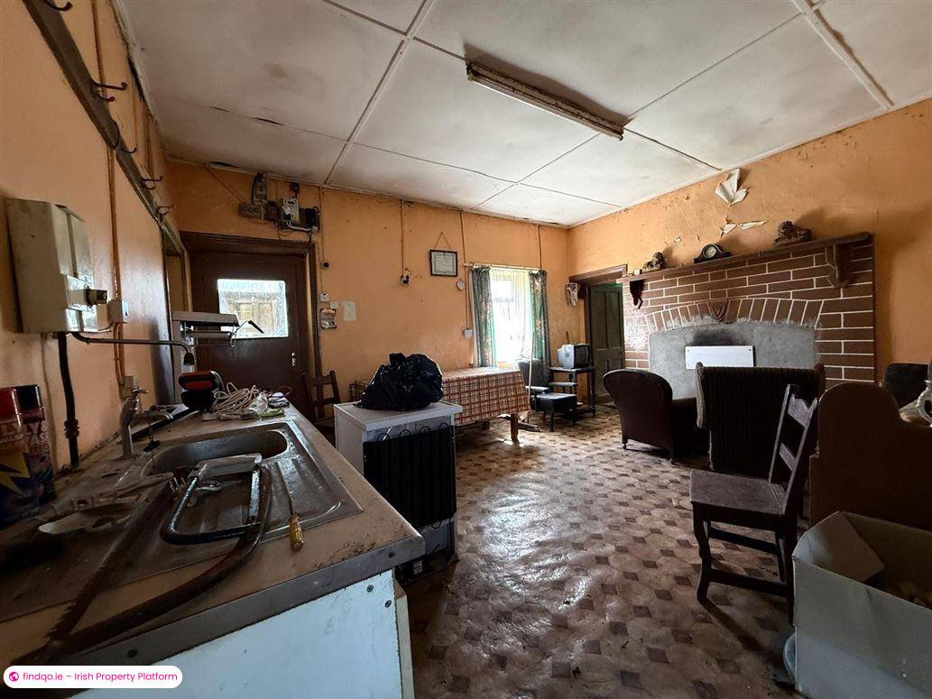 Detached house for Sale in Galway City Centre, Galway
