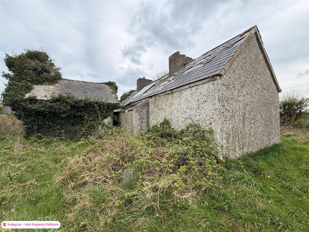 Detached house for Sale in Charlestown, Mayo