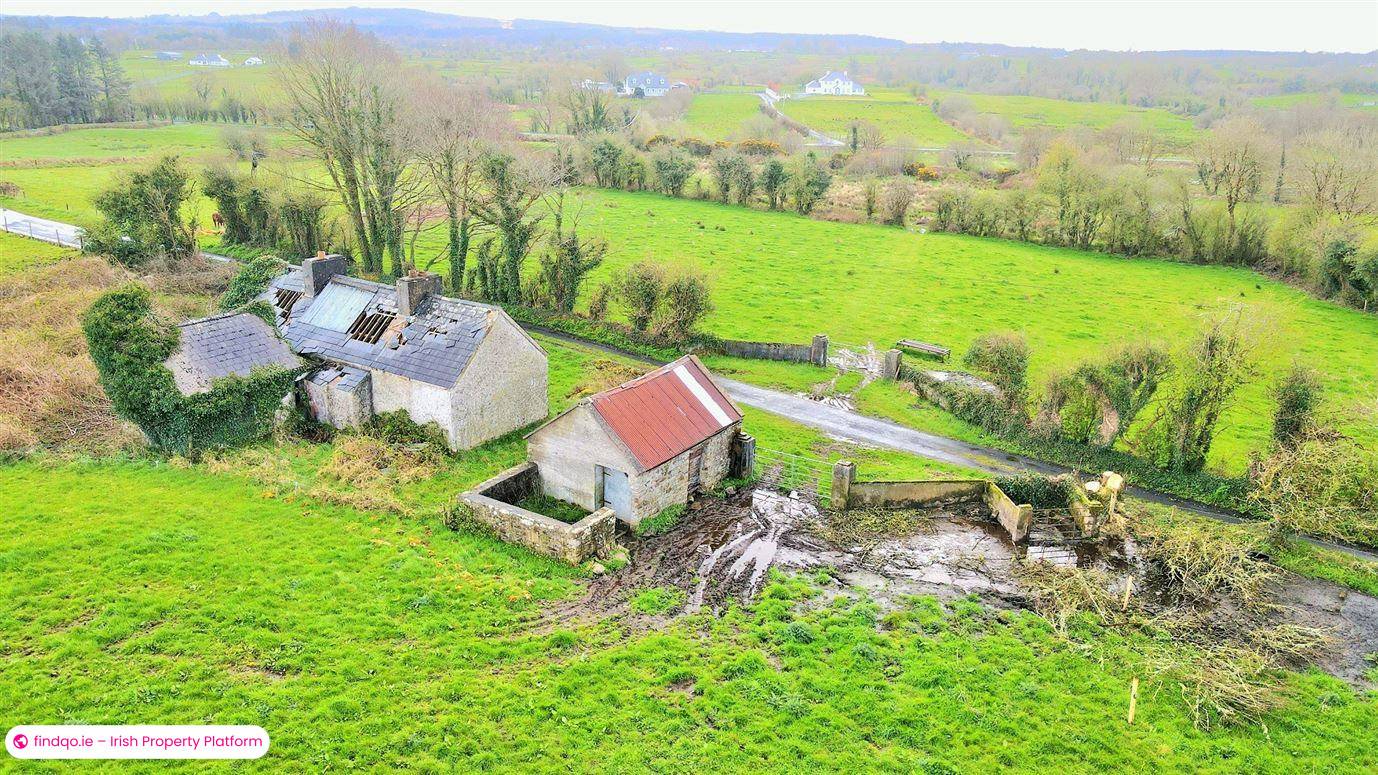 Detached house for Sale in Charlestown, Mayo