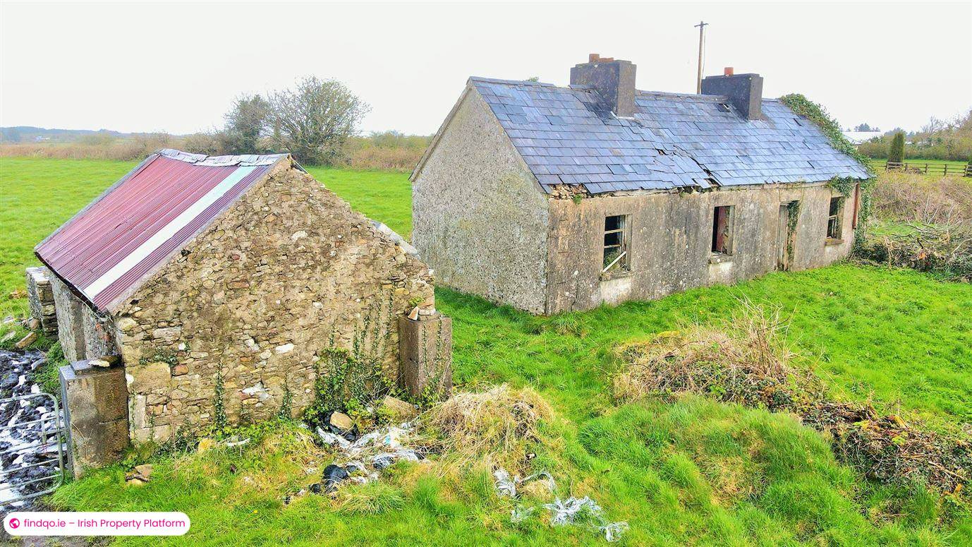 Detached house for Sale in Charlestown, Mayo