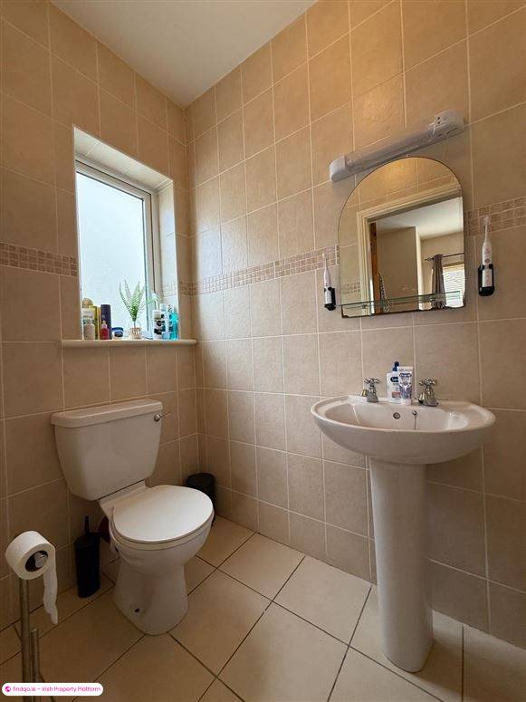 Semi-detached house for Sale in Charlestown, Mayo
