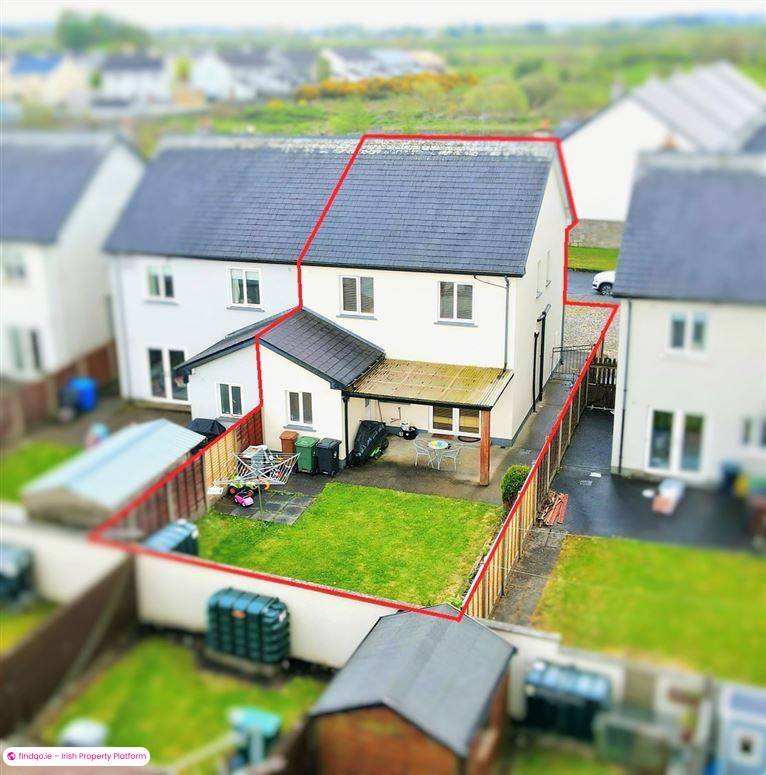Semi-detached house for Sale in Charlestown, Mayo
