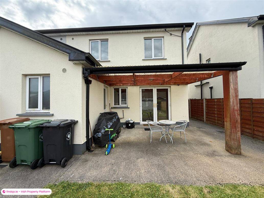 Semi-detached house for Sale in Charlestown, Mayo
